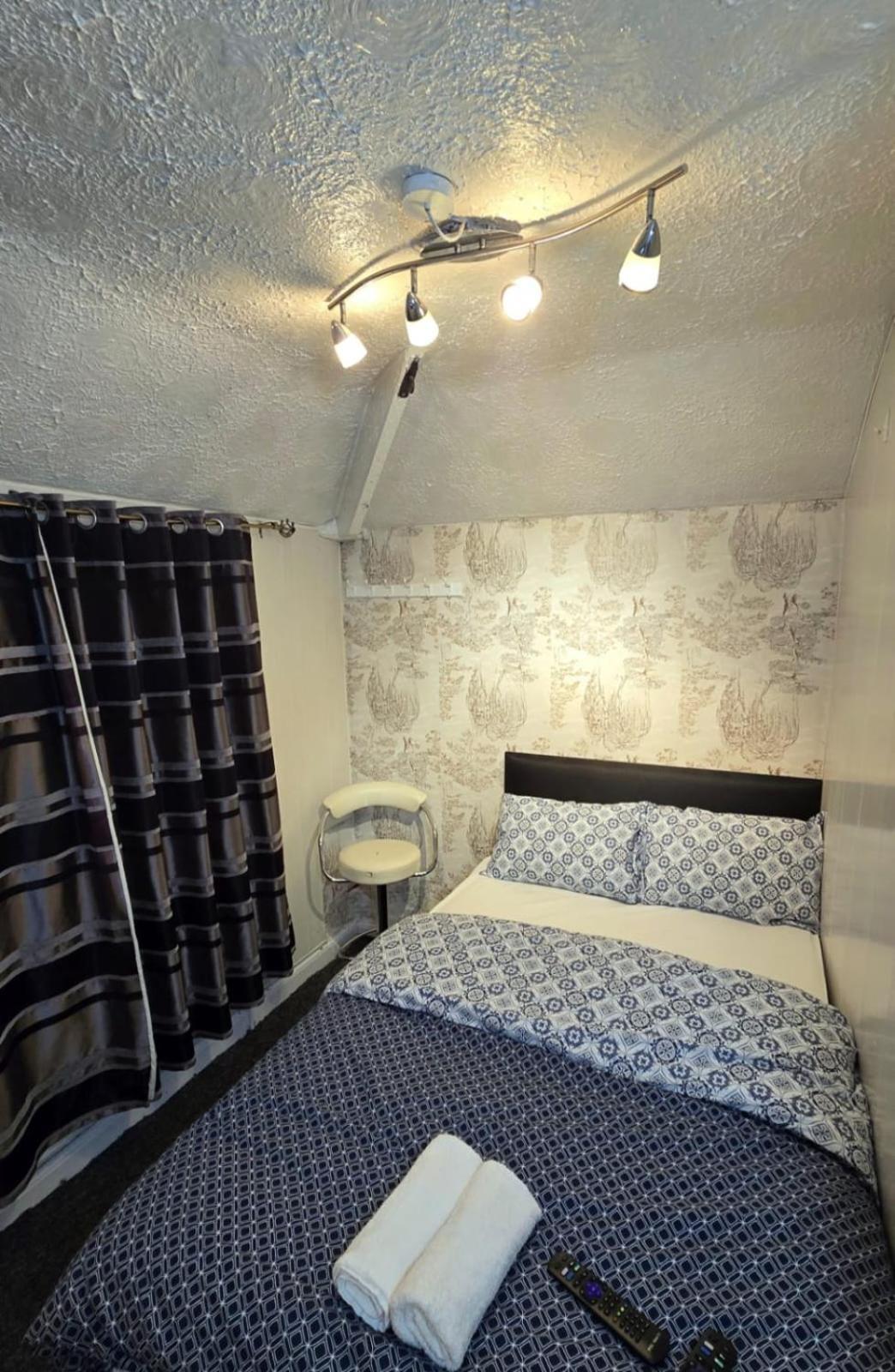Ritchie Guest House Wigan Eksteriør billede